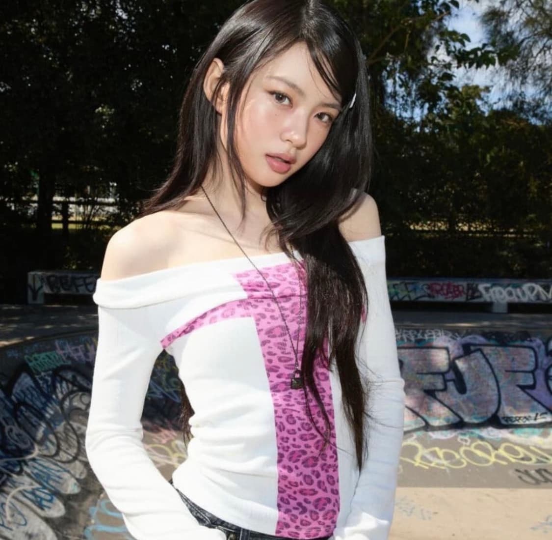 Omighty 레오파드 크로스 니트(kiiki 키키 착용) 상품이미지2