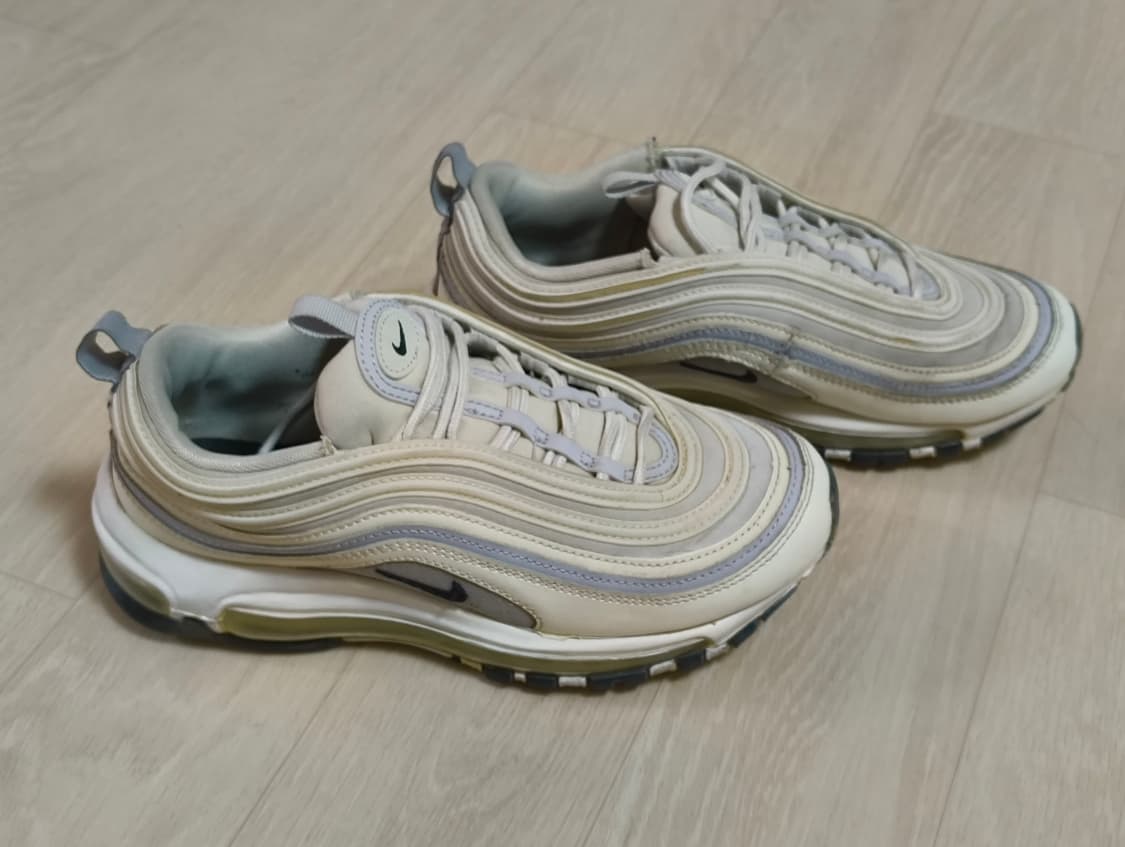 나이키 에어맥스97 고스트 235사이즈 상품이미지2