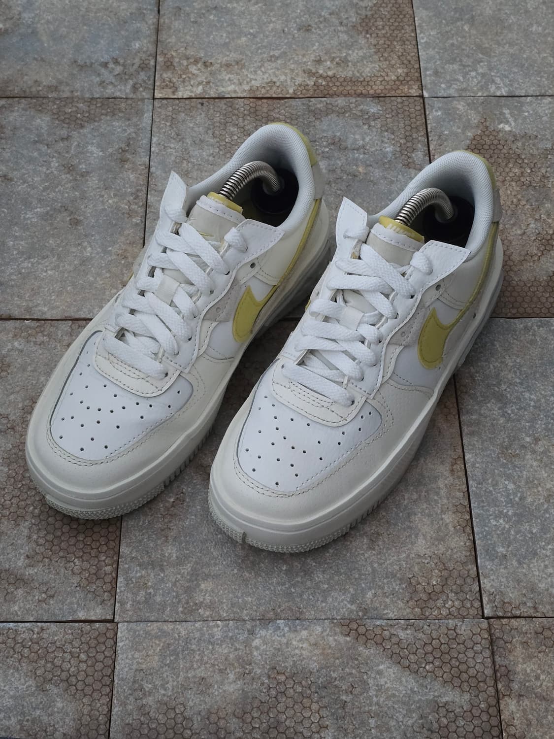 (235)나이키 에어 포스 1 폰탄카 화이트 옐로우 상품이미지1