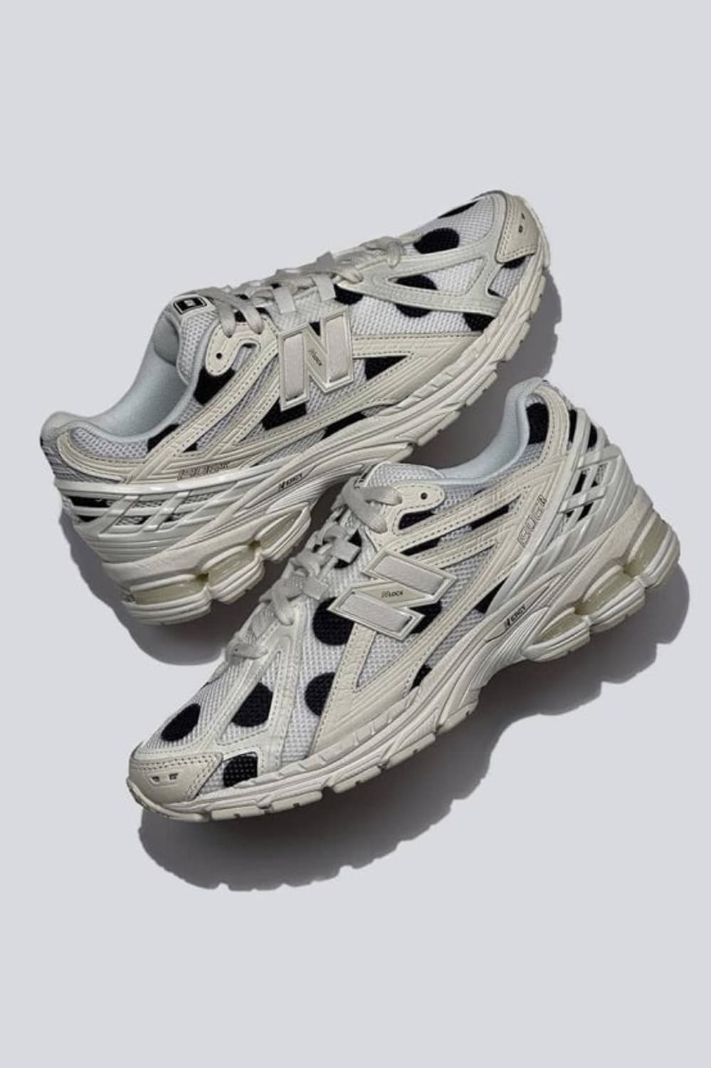 New Balance_1906R Polka Dot Off white 상품이미지1