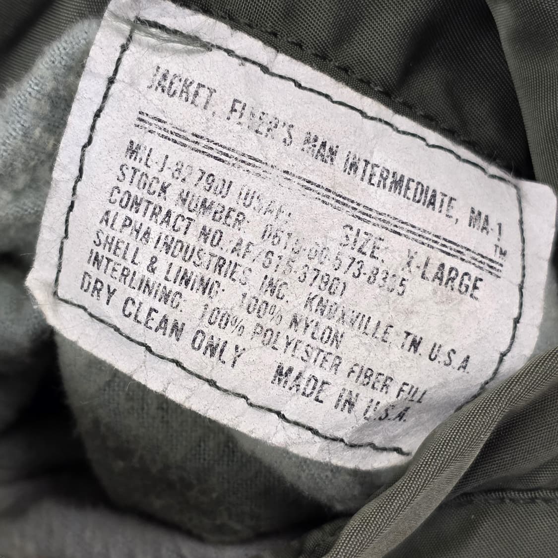 90s 알파 인더스트리 MA-1 플라이트 붐버 자켓 상품이미지2