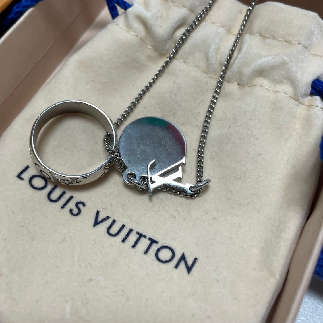 루이비통 정품 참스 목걸이 상품이미지4