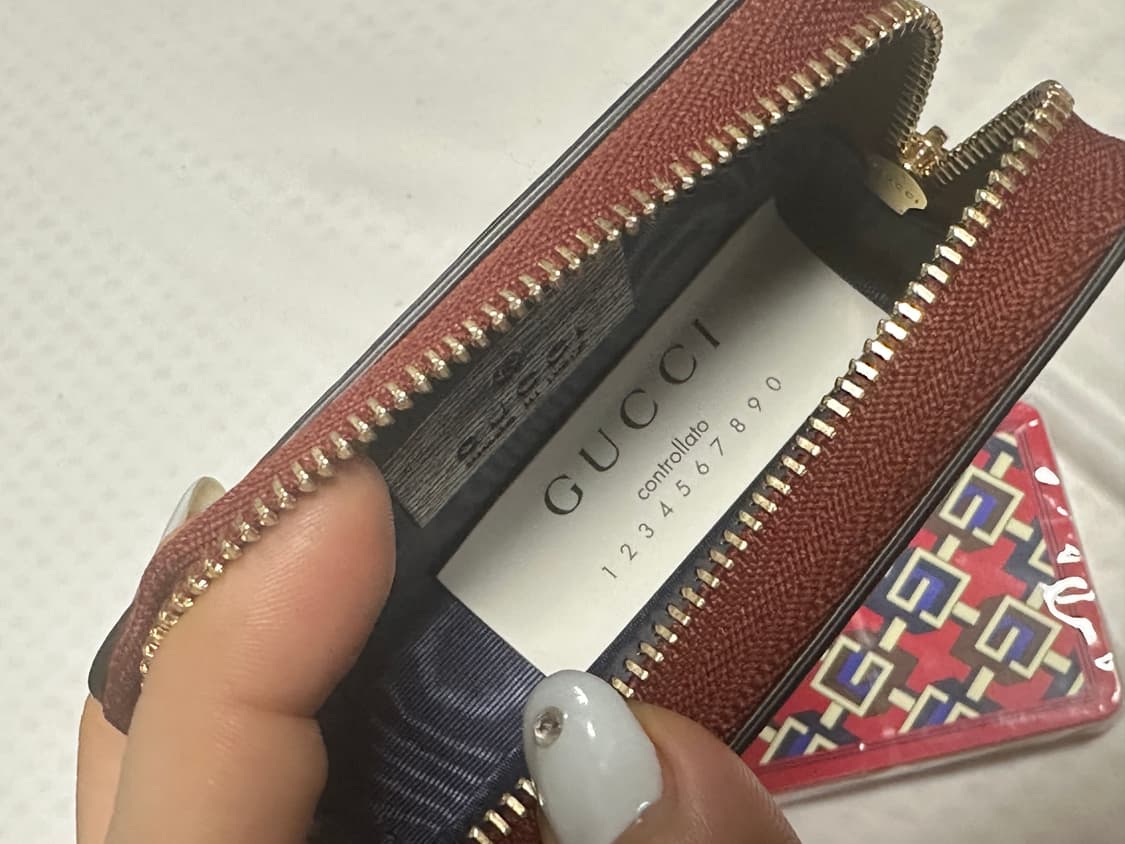 [1월31일까지만 10만원] 구찌 모티브 카드지갑 GG 레드 새상품 /  상품이미지3