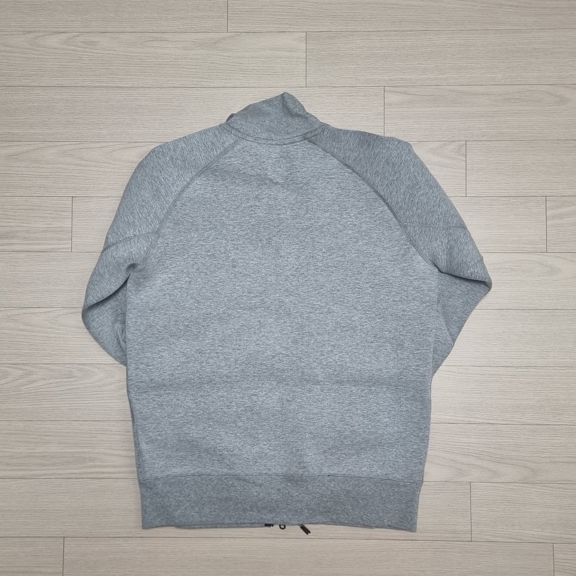 나이키 테크 자켓 그레이 블랙 상품이미지3