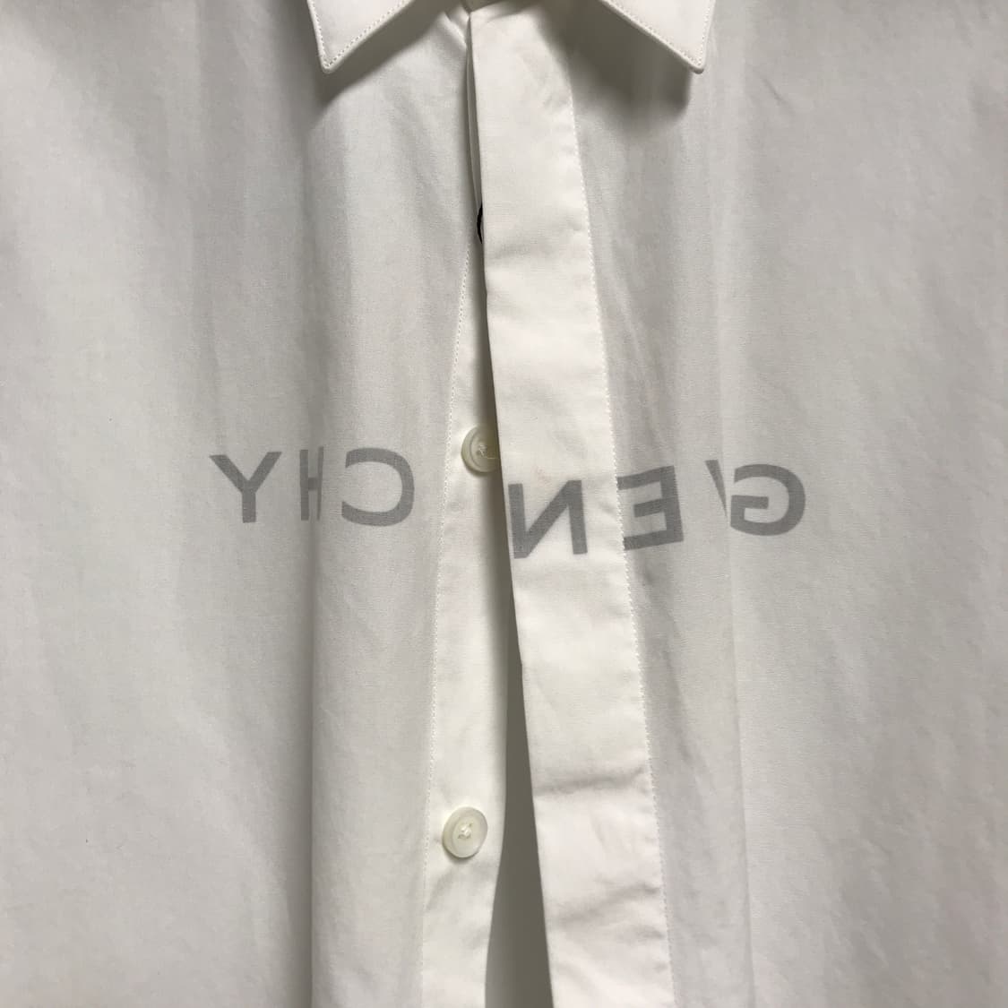 지방시 화이트 셔츠 39 상품이미지4