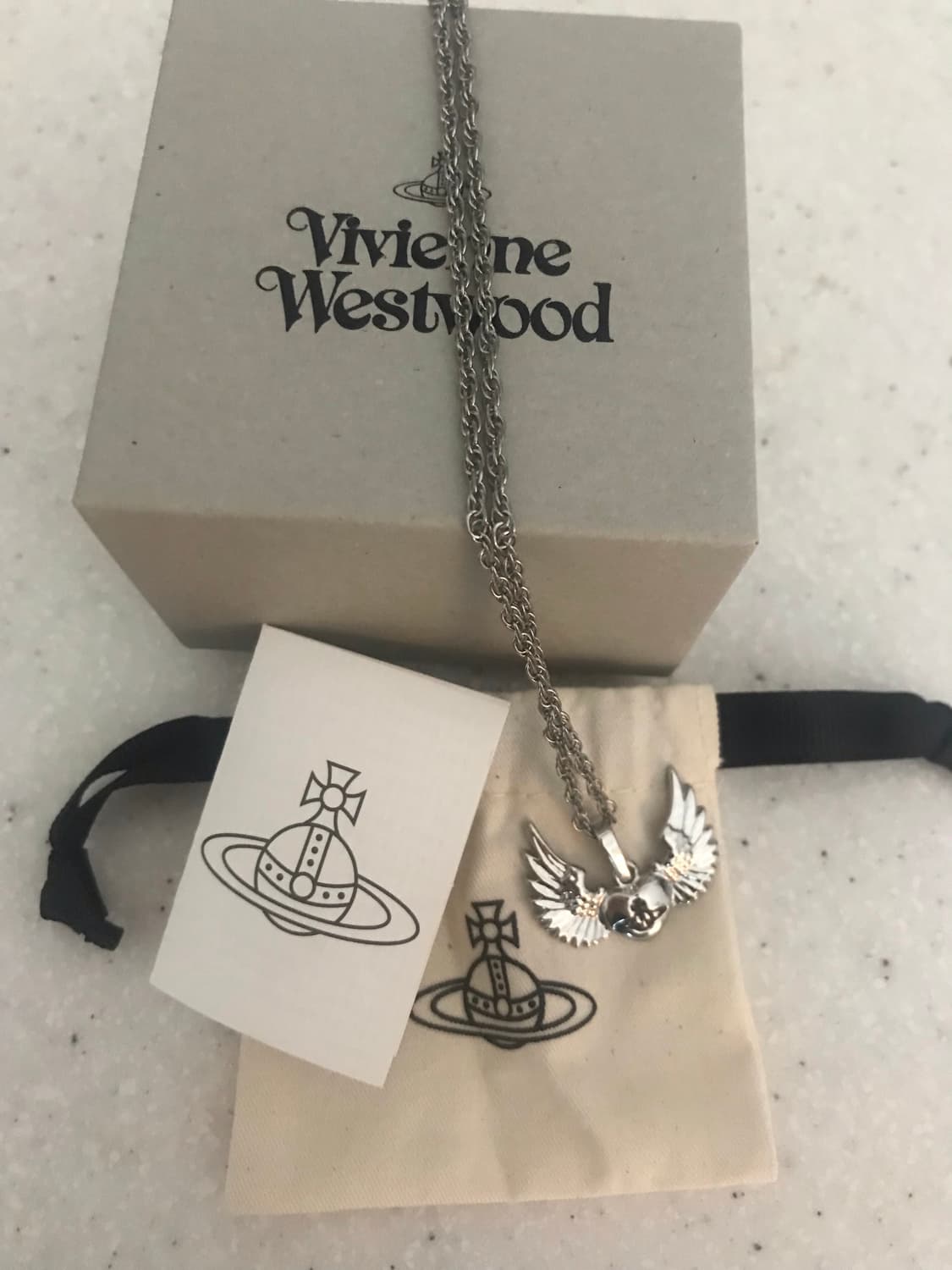 비비안웨스트우드 angel wing 목걸이 상품이미지3