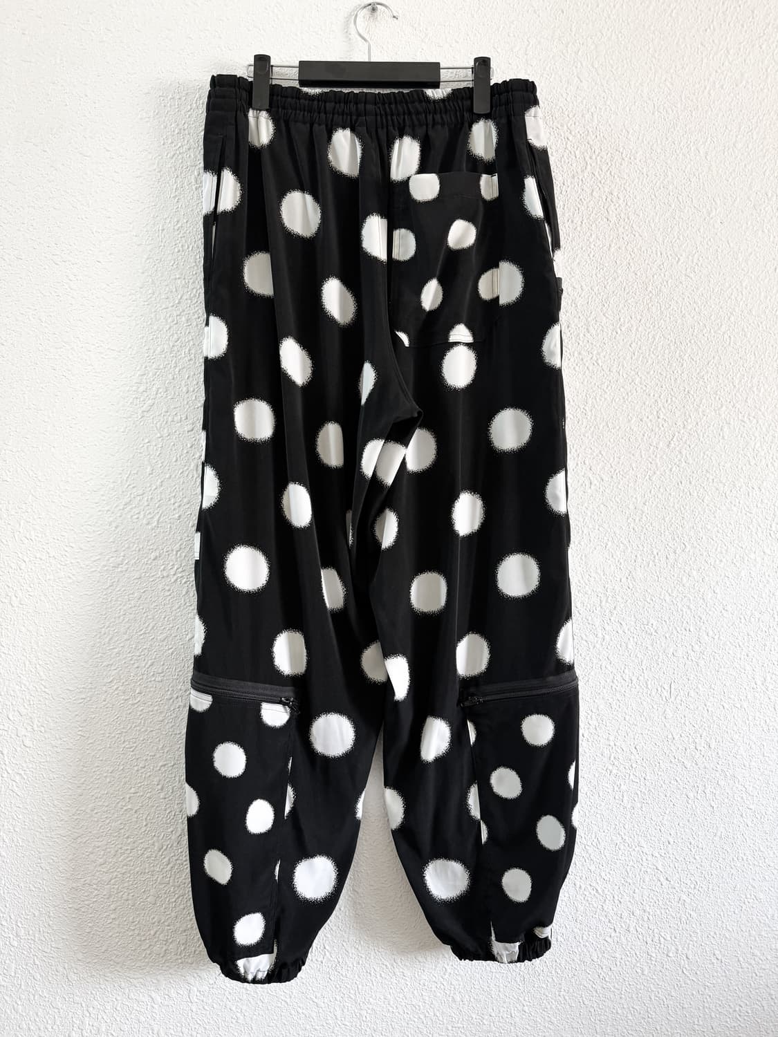 폴카도트 지퍼 팬츠 (유니섹스) 24SS 상품이미지2