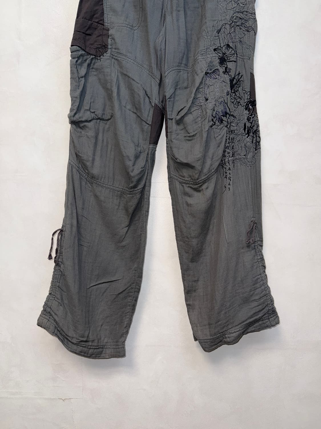 Charcoal oriental linen shirring 카고팬츠 상품이미지3