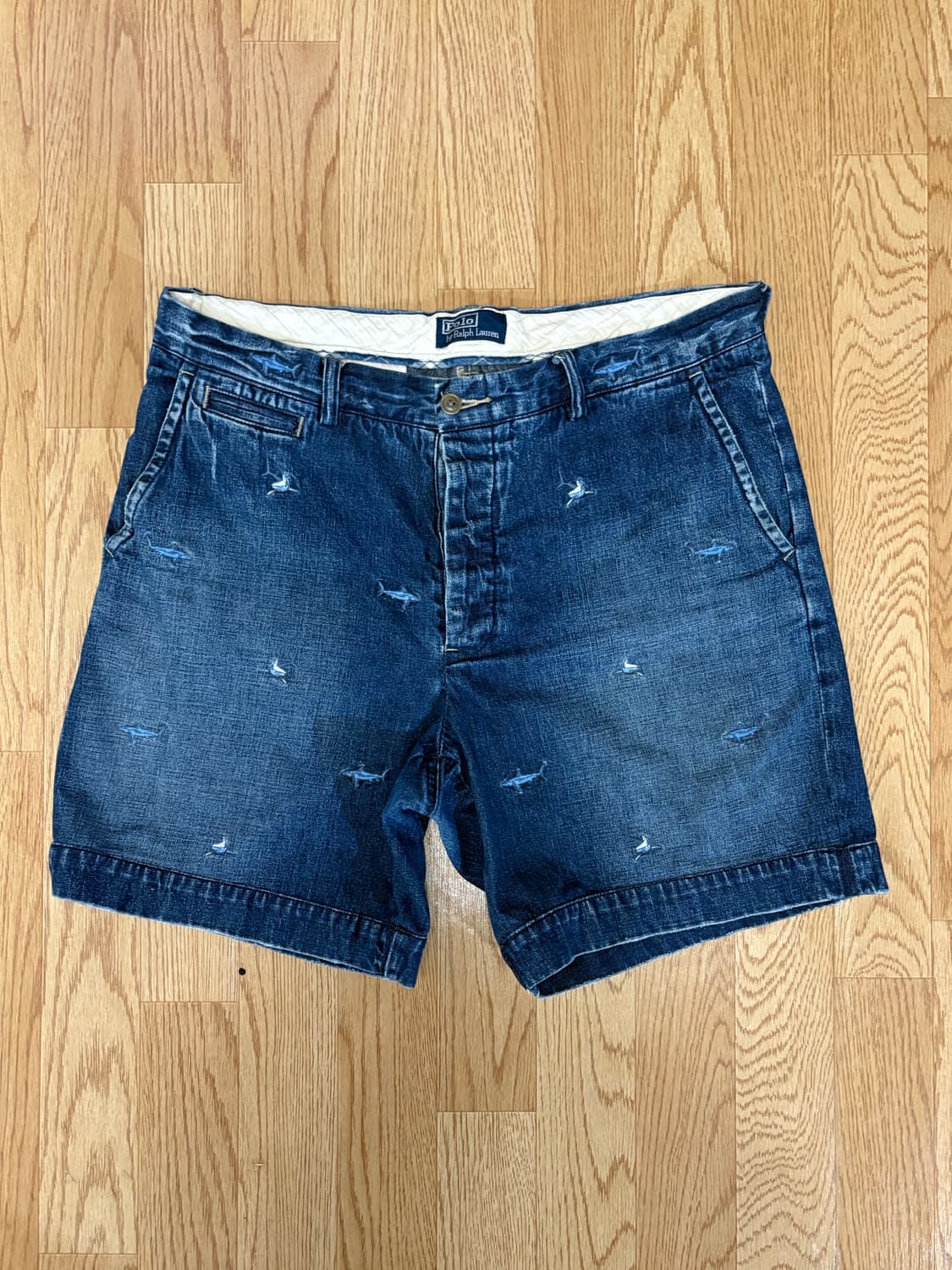 폴로 랄프로렌 상어 자수 데님 쇼츠 상품이미지1