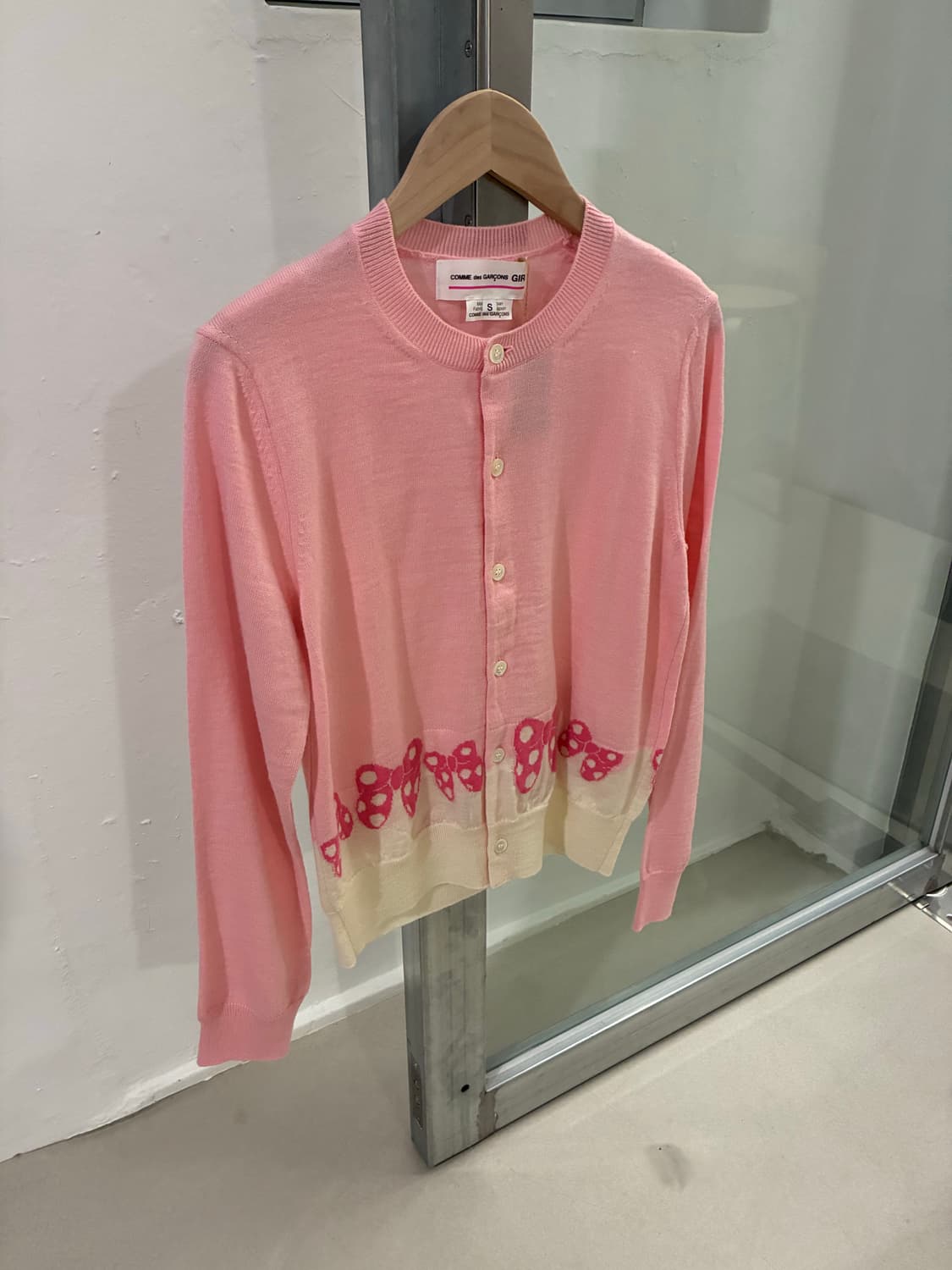 꼼데가르송 걸 디즈니 리본 가디건 상품이미지1