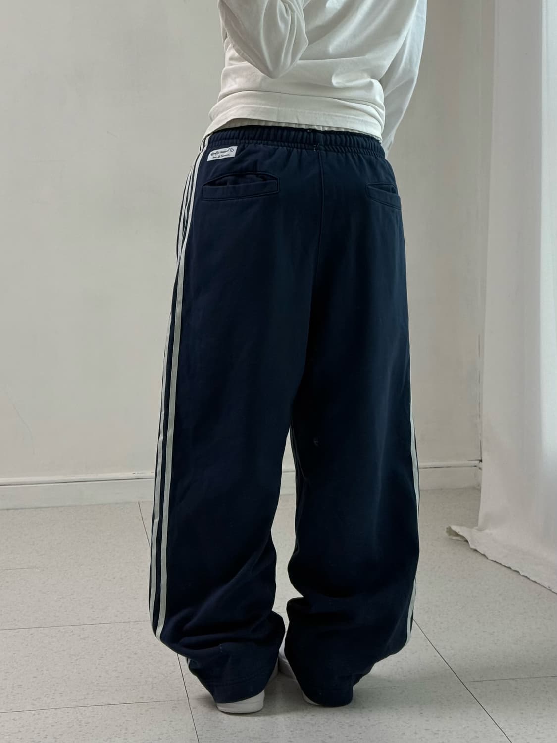 아디다스 네이비 스웻팬츠 상품이미지4