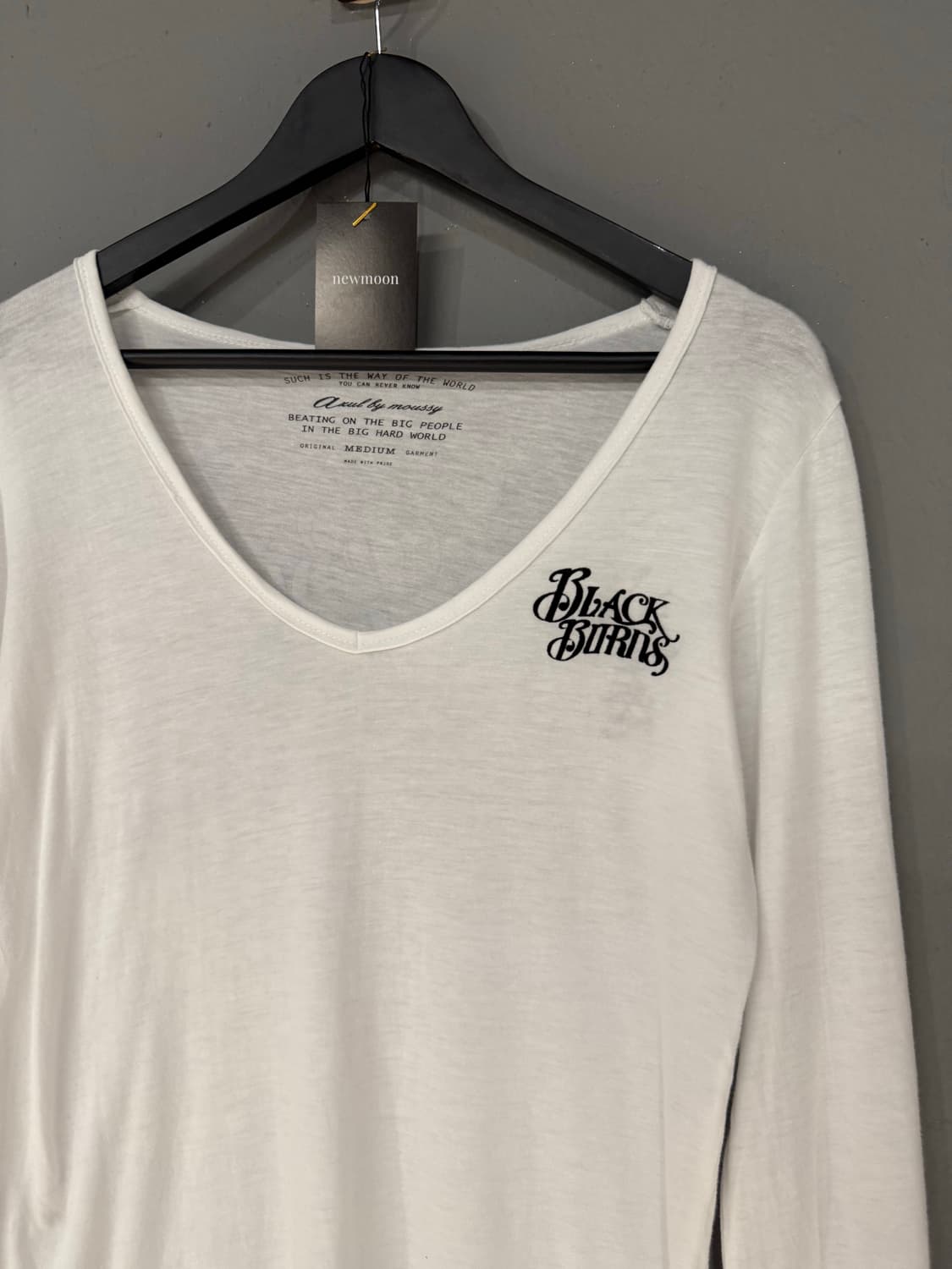 deep v-neck lettering long sleeve 상품이미지5