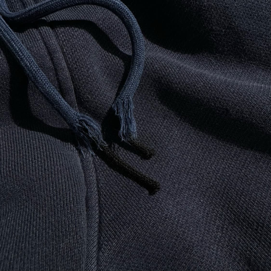 (매장판) 톰브라운 사선 스웨트 조거 팬츠 네이비  상품이미지7