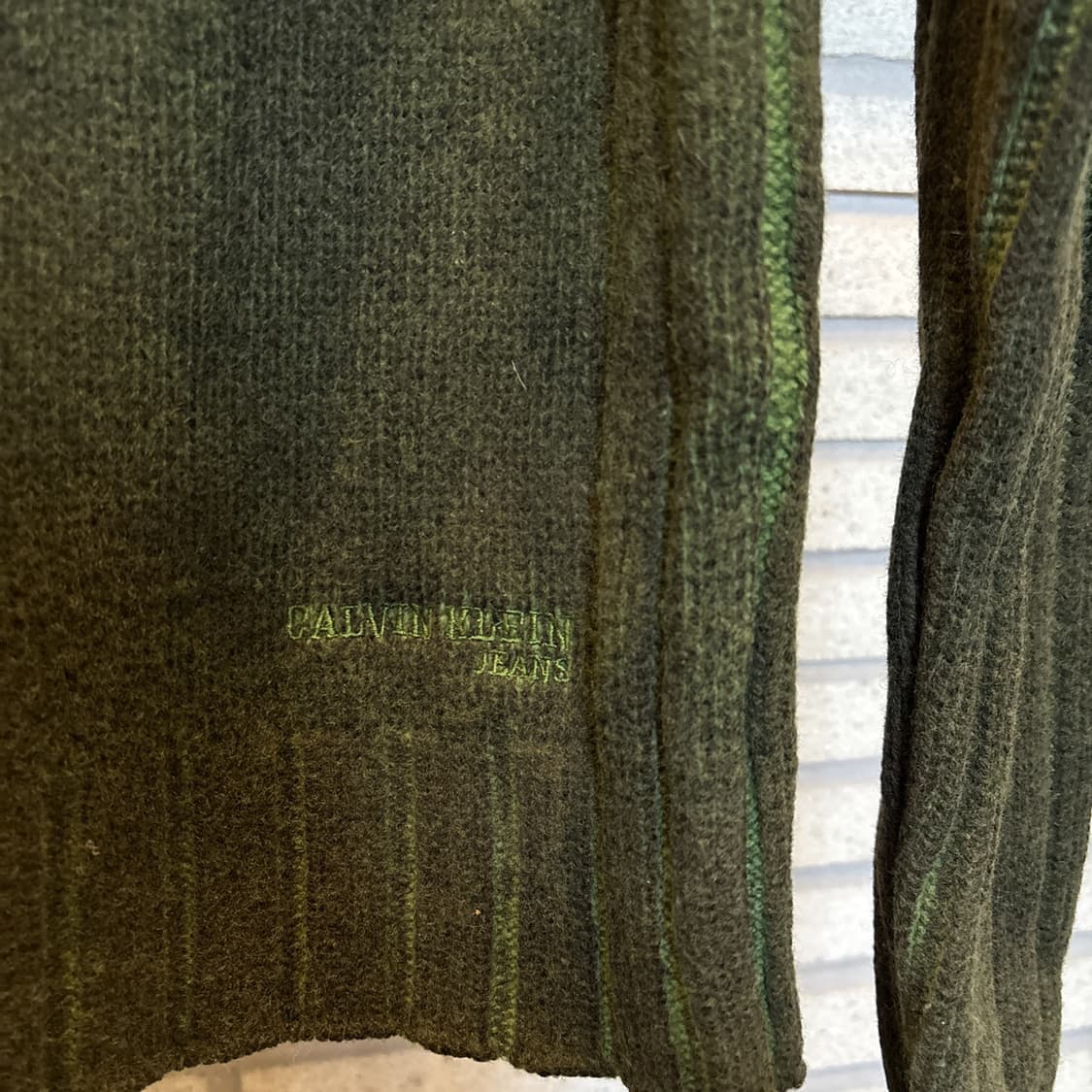 Calvin Klein 양면패턴 울니트 로고자수 골지 배색 디테일 그린 상품이미지6