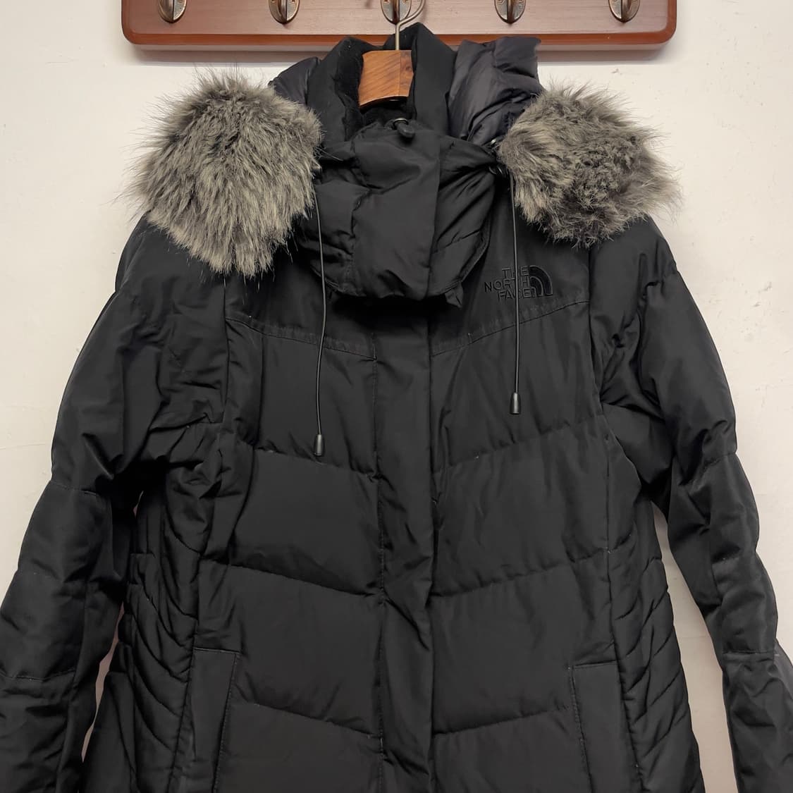 노스페이스 (우먼) 고어텍스 구스다운 블랙 롱 패딩 상품이미지3