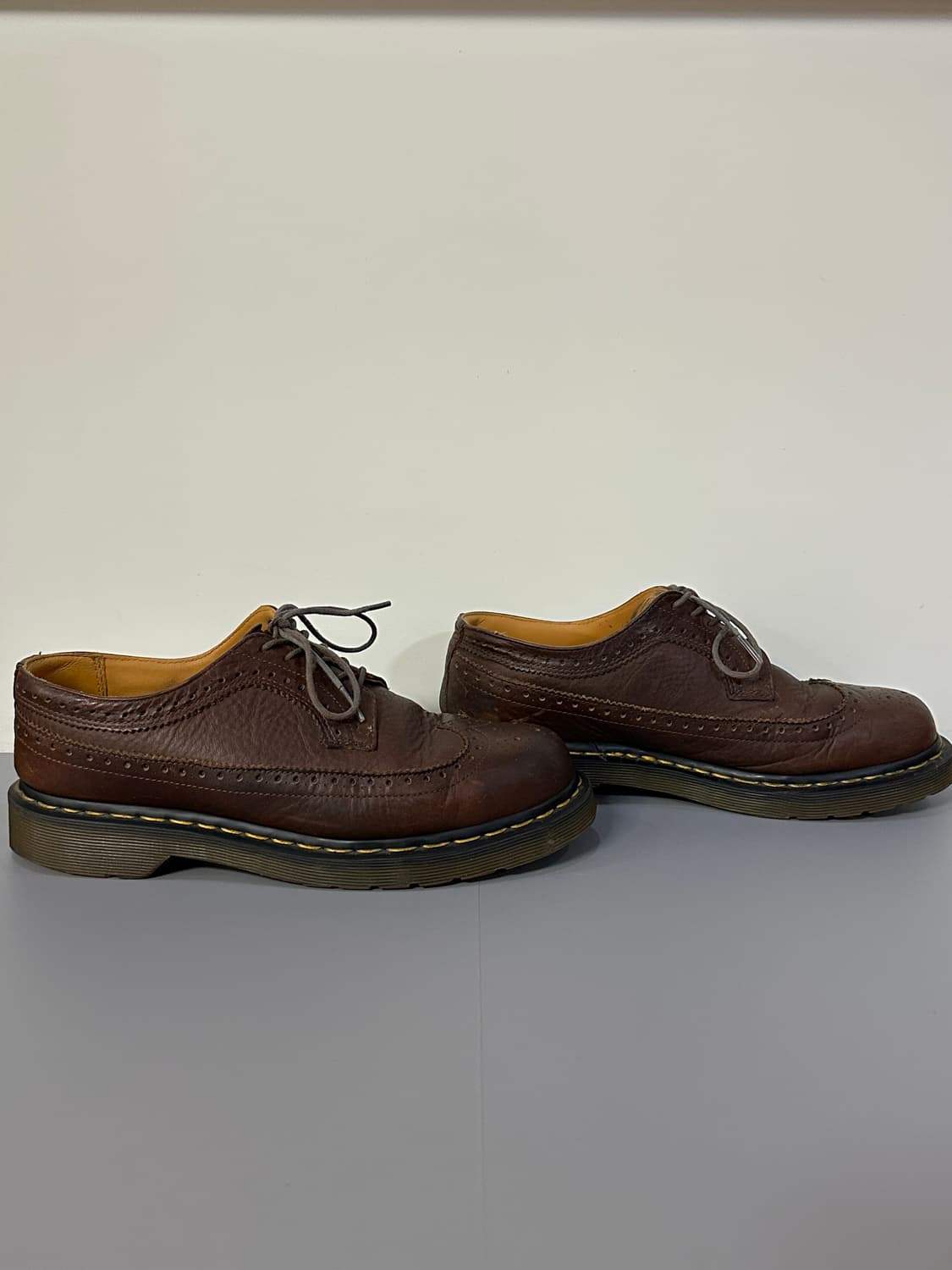 닥터마틴 브라운 윙팁 로퍼 슈즈 상품이미지3