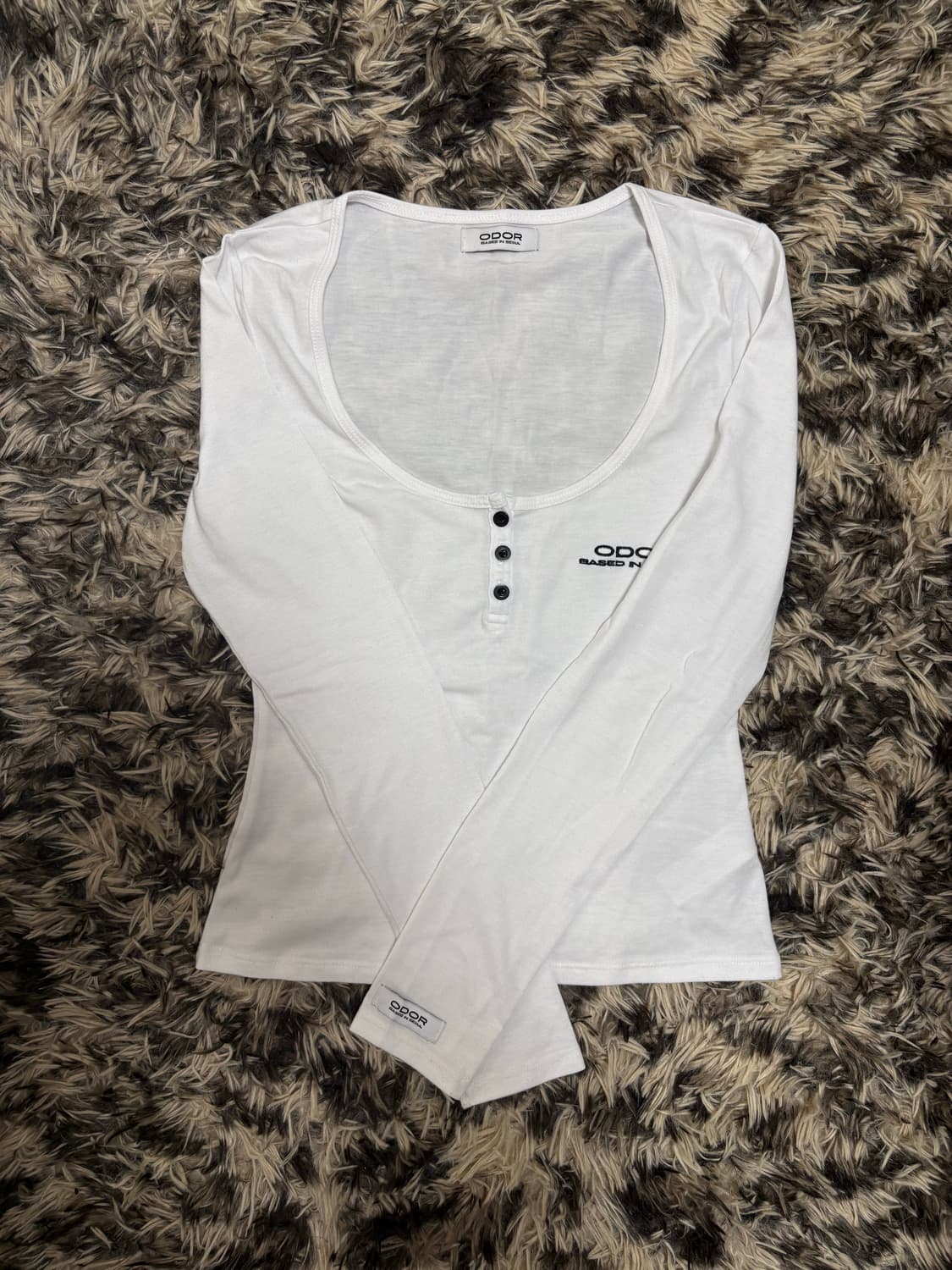 오도어 긴팔티 상품이미지1