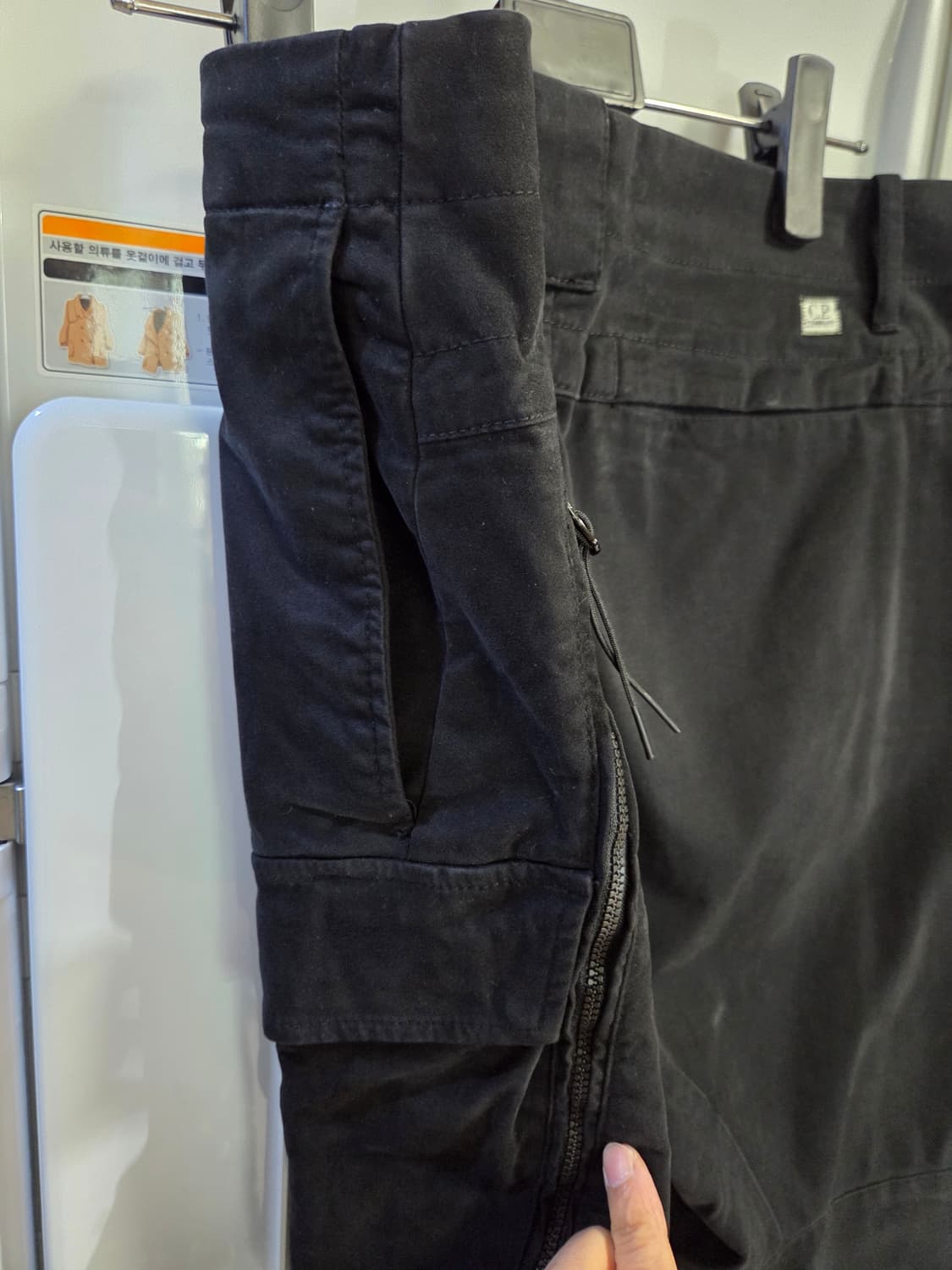 C.P. Company 렌즈 와펜 에고노믹핏 카고 팬츠 상품이미지3