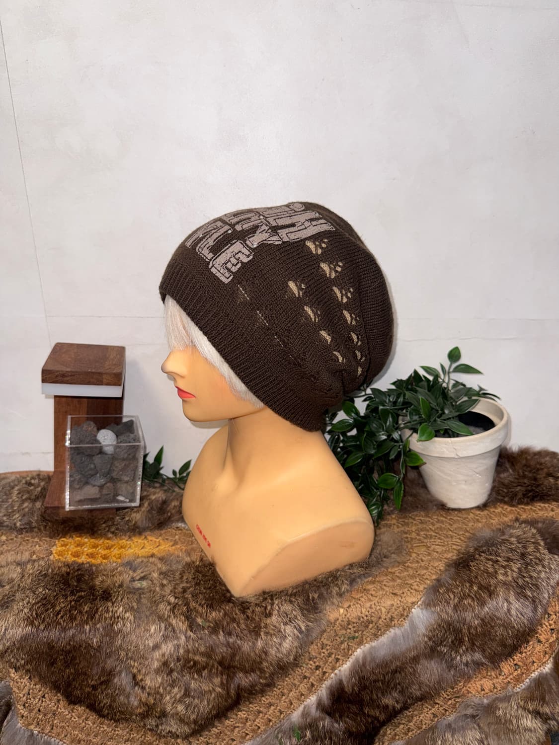 Brown damaged stripe reversible beanie 상품이미지3