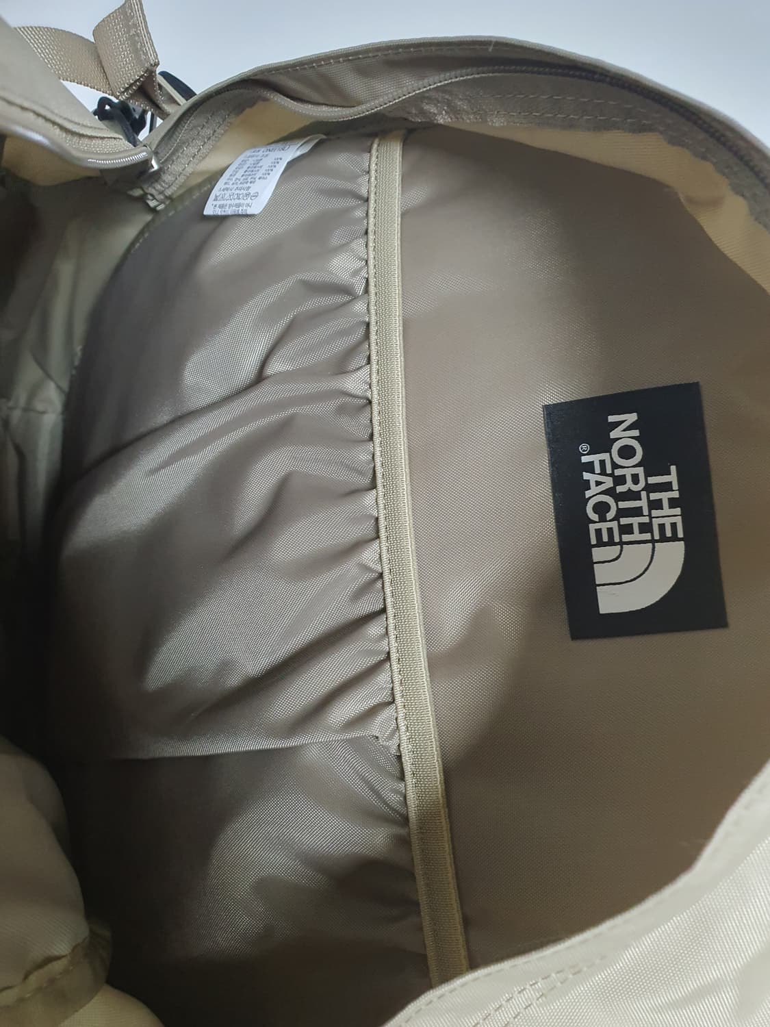 노스페이스 백팩 새상품.미사용. 상품이미지2