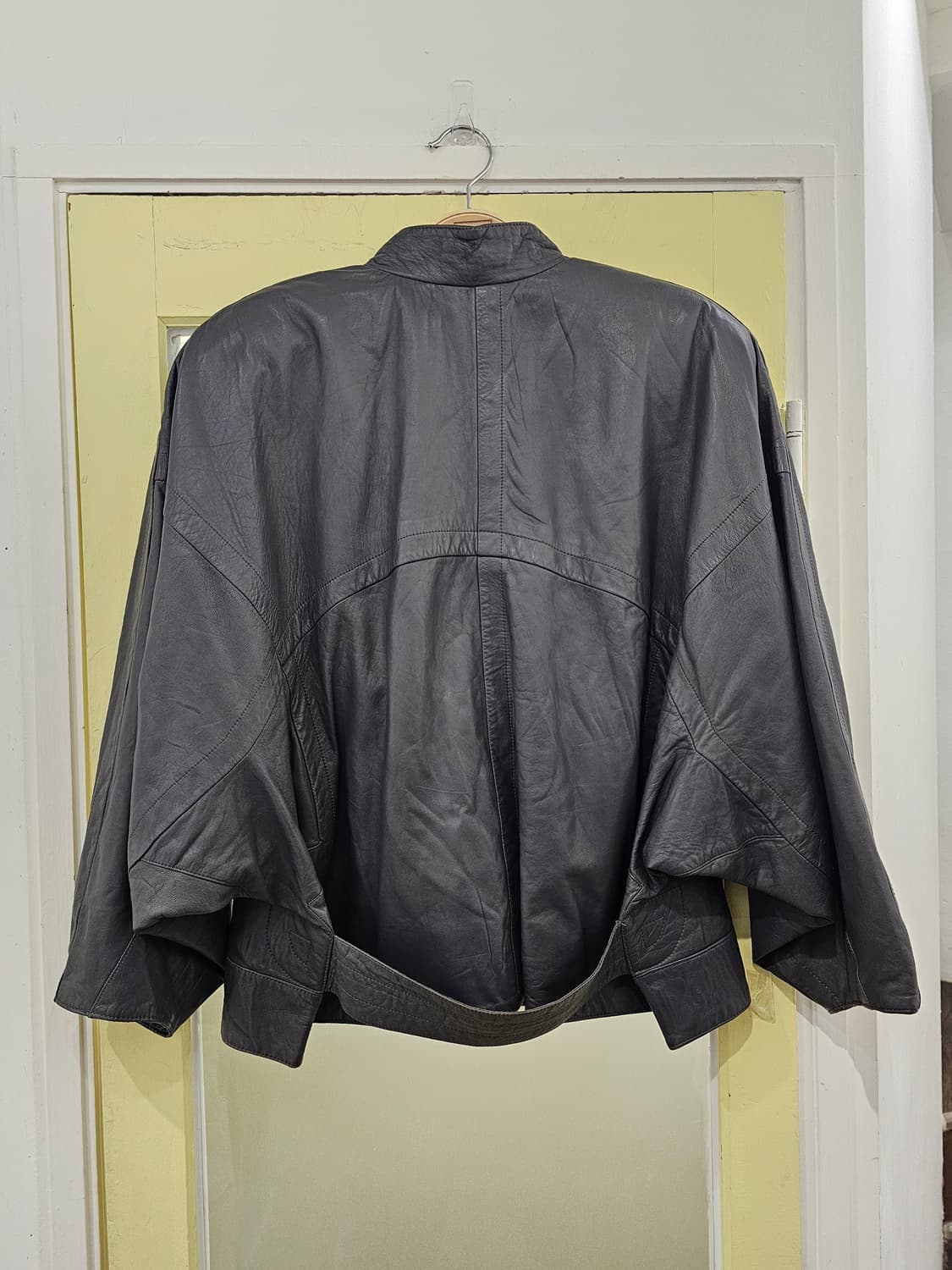 Skinni by Ileana Borelli 그레이 램스킨 숏자켓 상품이미지7