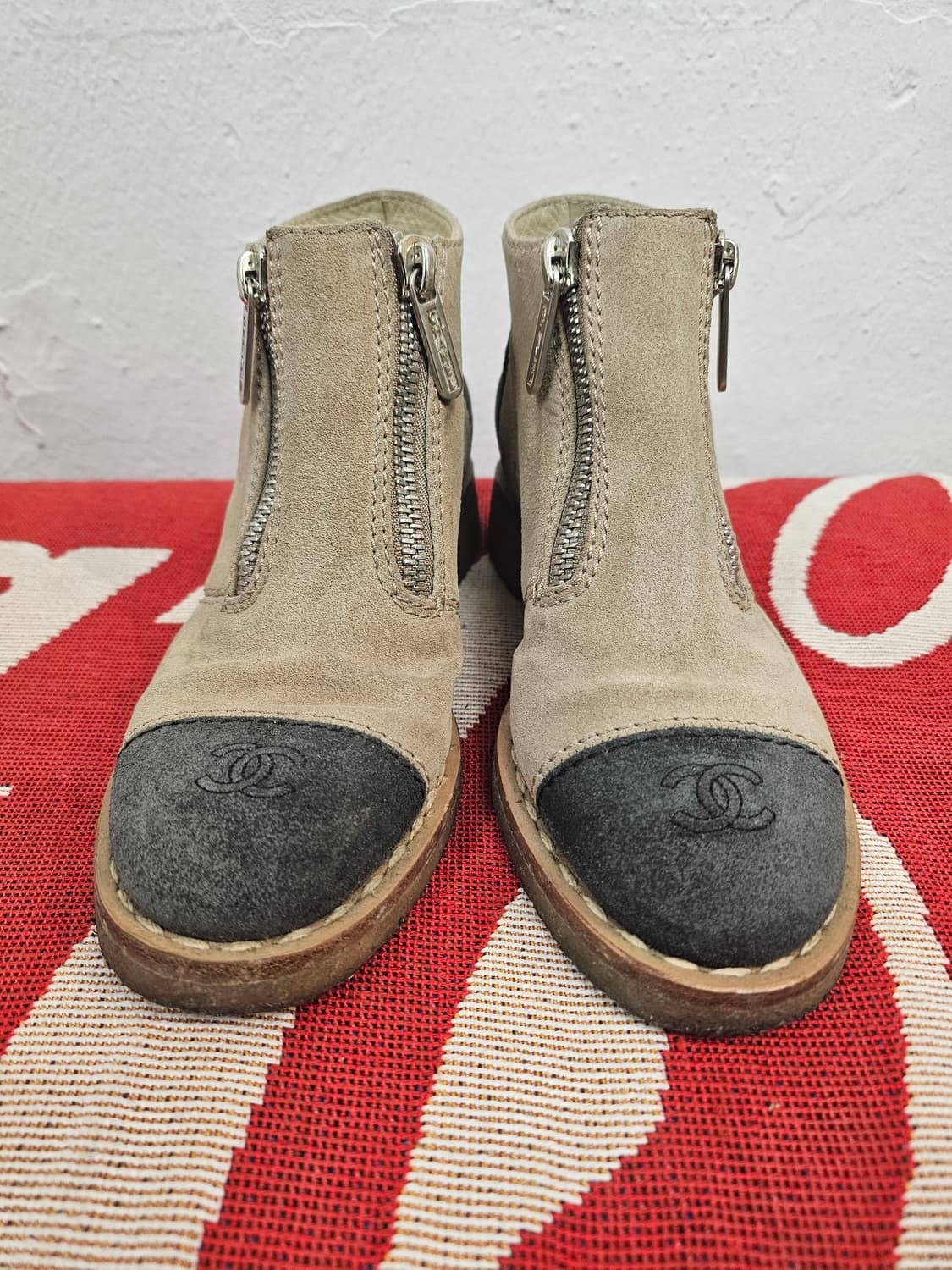 샤넬 스웨이드 앵클 부츠 상품이미지3