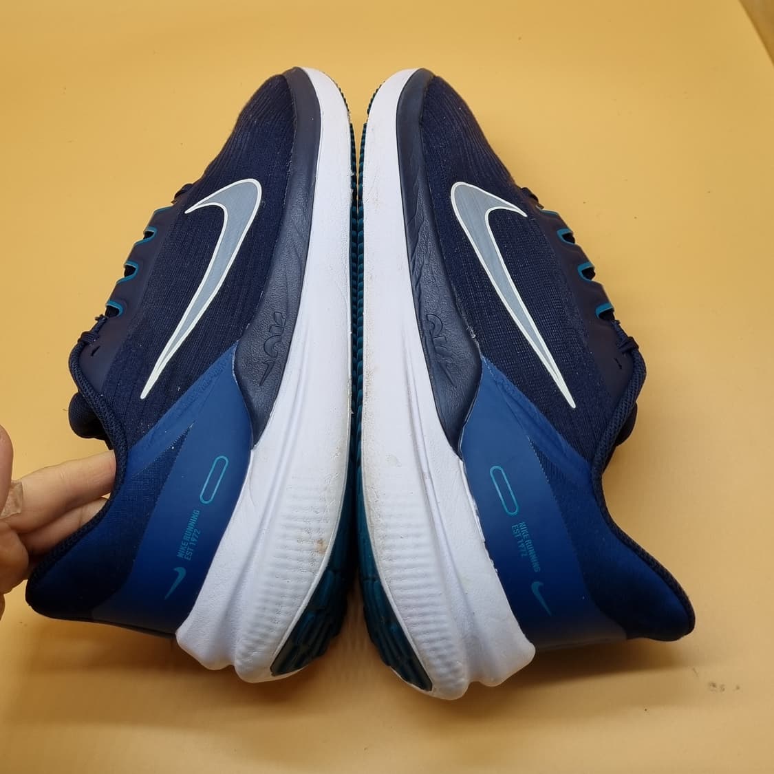 나이키 에어 윈플로9 남성운동화285 상품이미지5