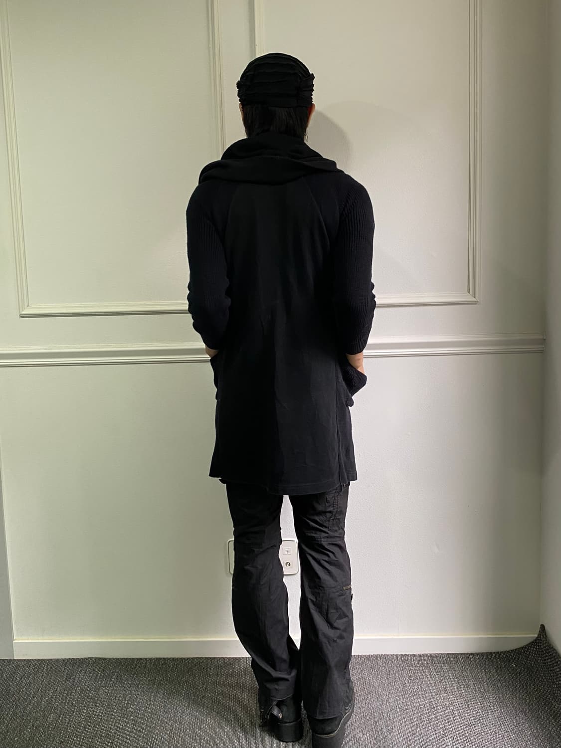 Knit Detail Loose-Fit Black Cardigan 상품이미지3