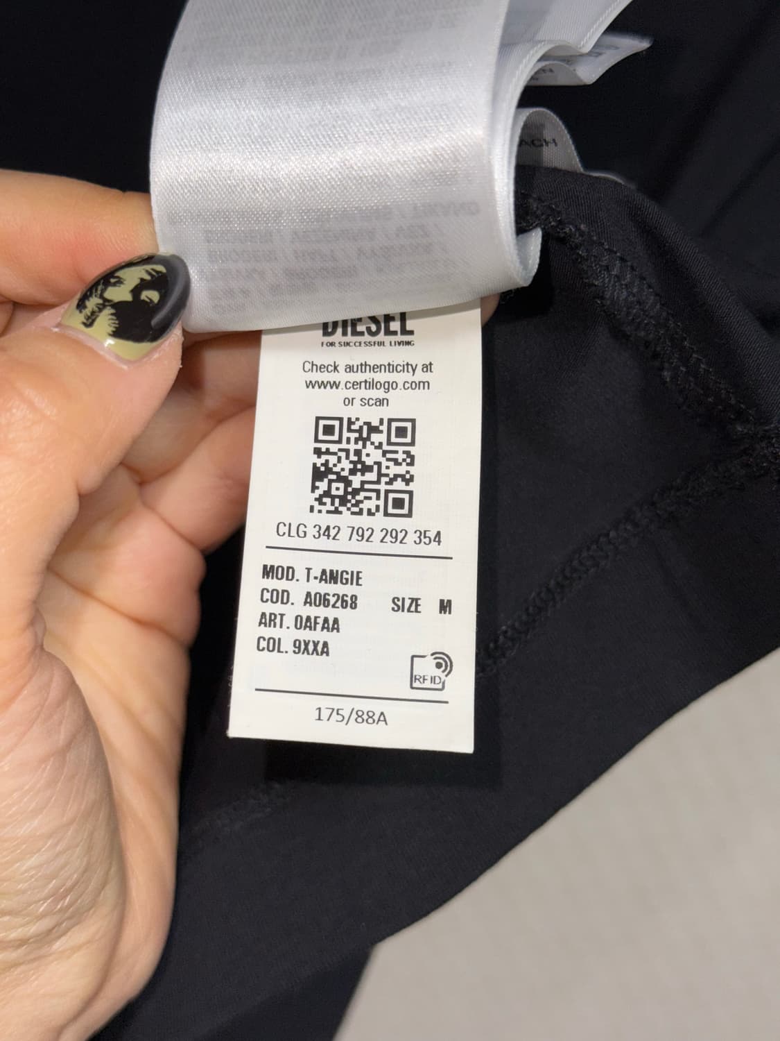 Diesel 디젤 피카부 로고 티셔츠 블랙 M 상품이미지5