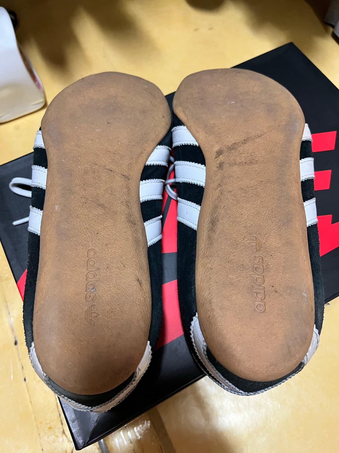 아디다스 도쿄 블랙 상품이미지3