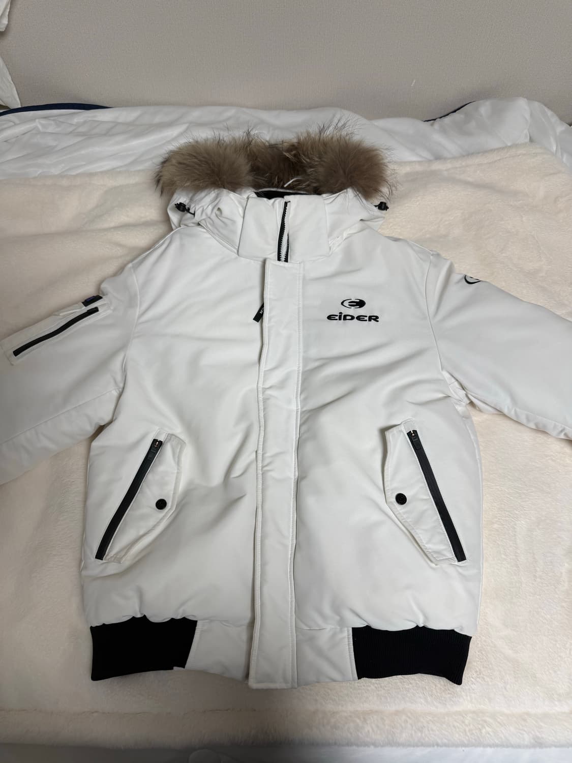 아이더 숏패딩 상품이미지1