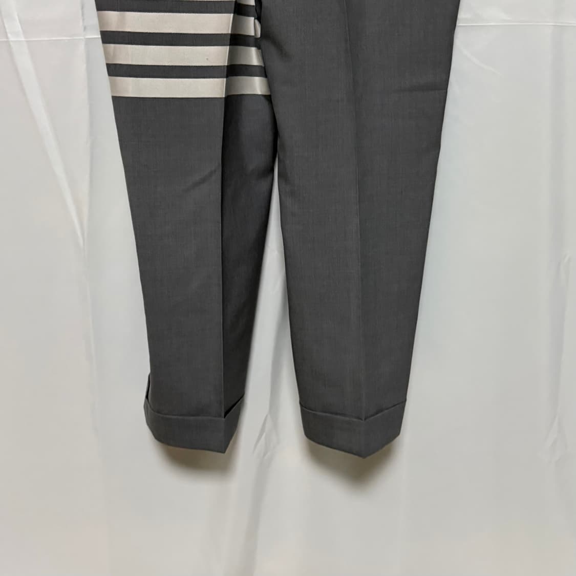 [S+급/3] 톰브라운 사선완장 슬랙스 팬츠 정장 그레이 상품이미지6
