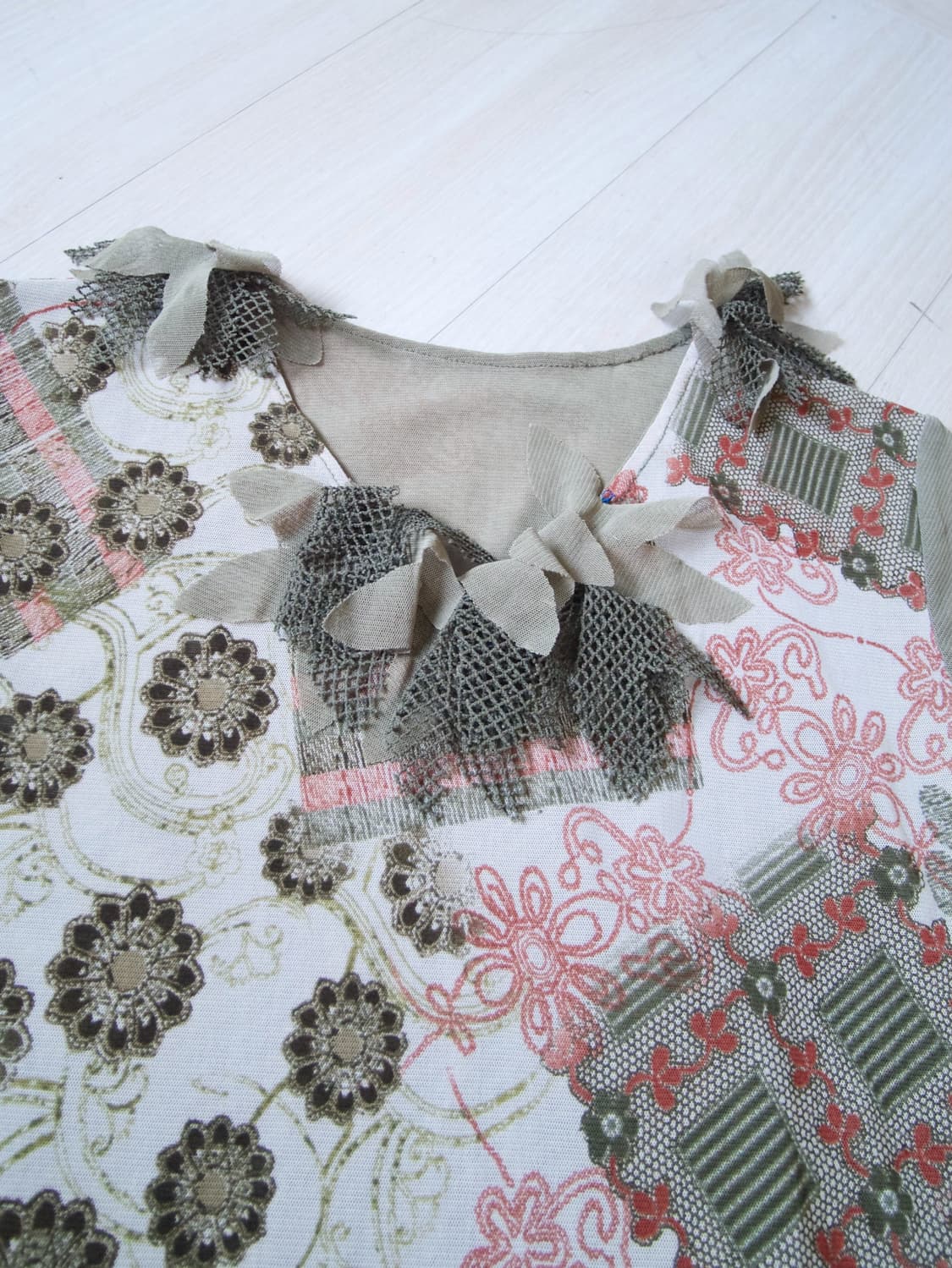 [JPN] floral mesh top  상품이미지3