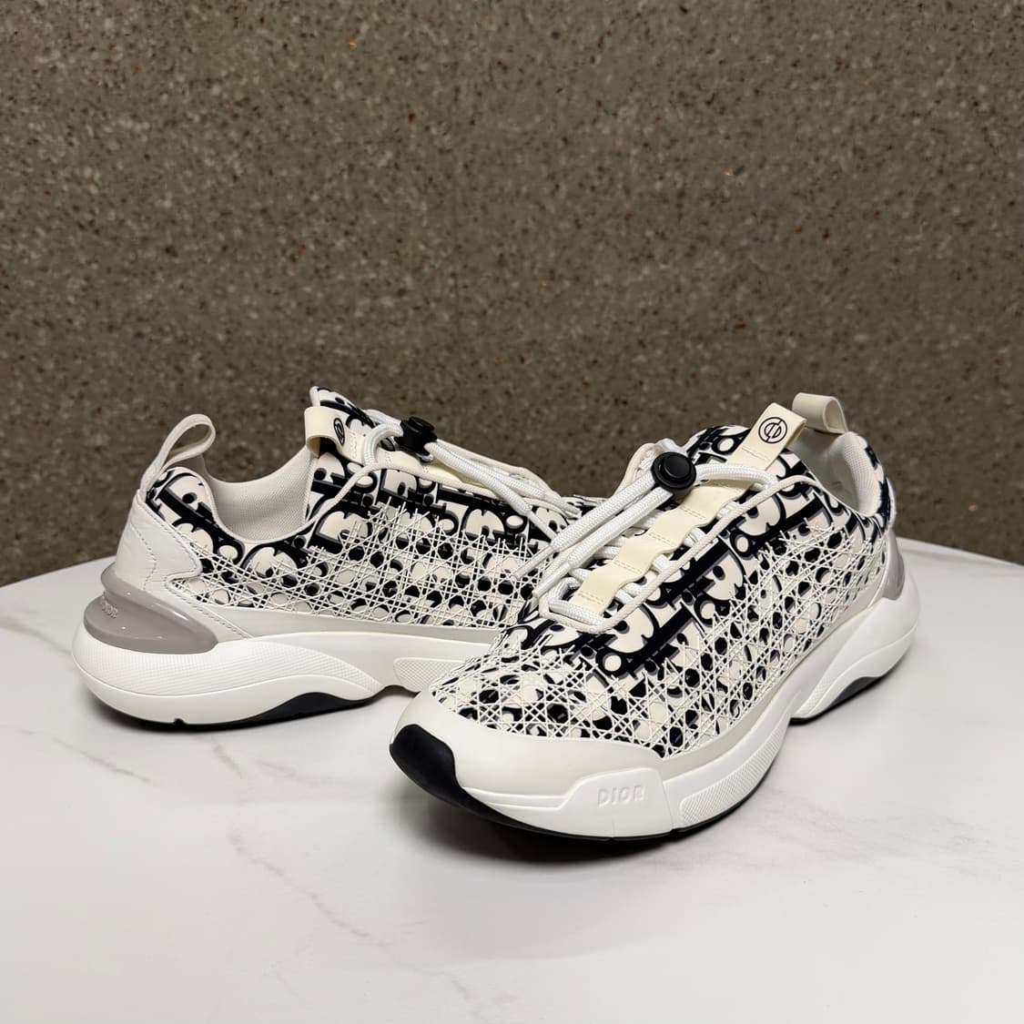 [42사이즈]디올 오블리크 B24 까나쥬 스니커즈 상품이미지2