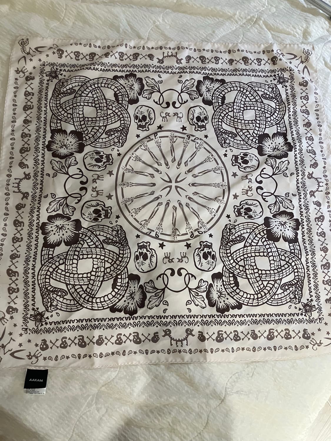 Aakam Skull printed scarf ivory 상품이미지1