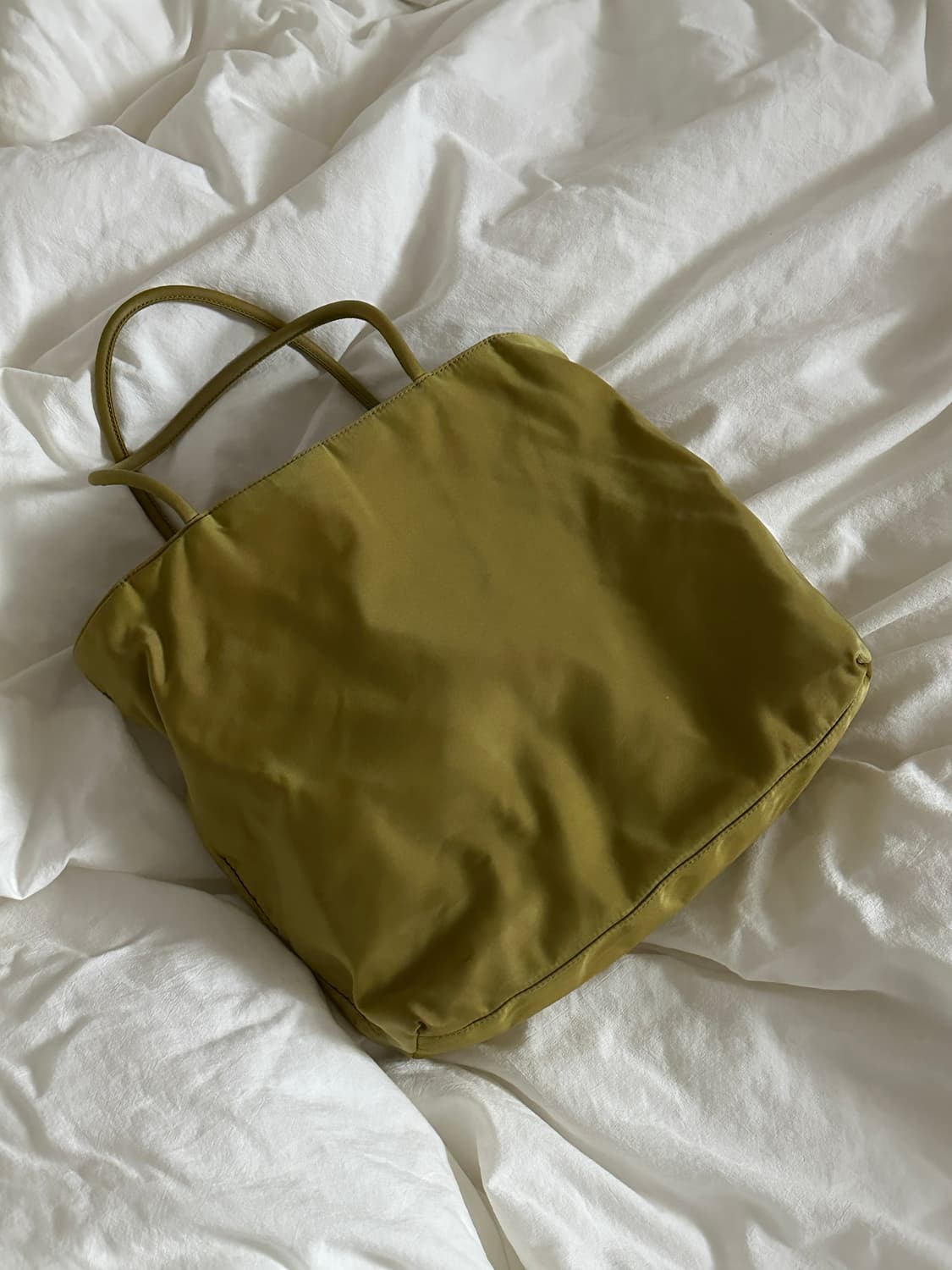 프라다 나일론 토트백 상품이미지2