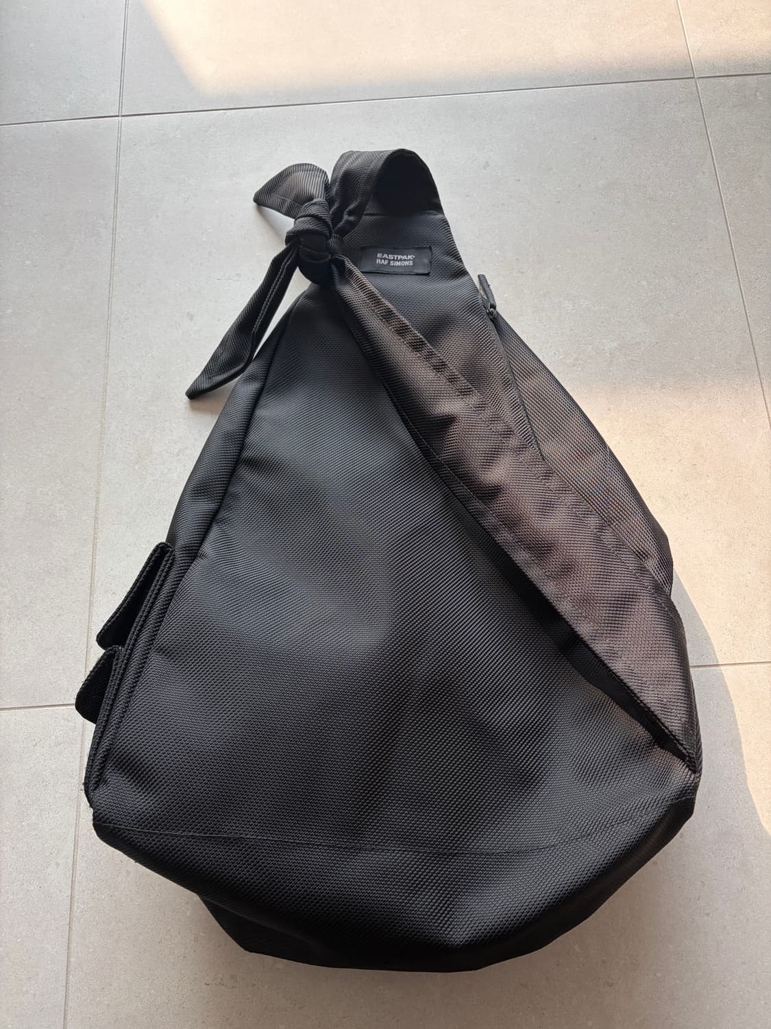 라프시몬스 이스트팩 단추 슬링백 상품이미지2