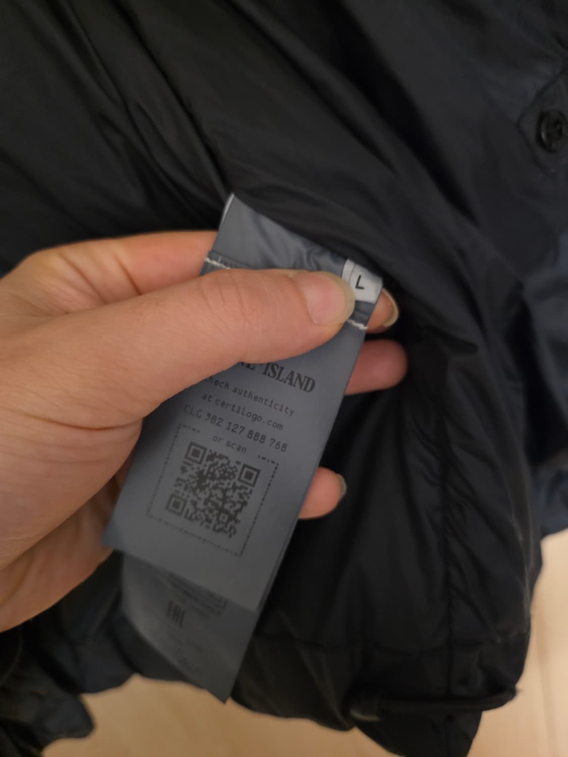 [24FW] 스톤아일랜드 크링클랩스 후드 패딩 L사이즈 상품이미지8