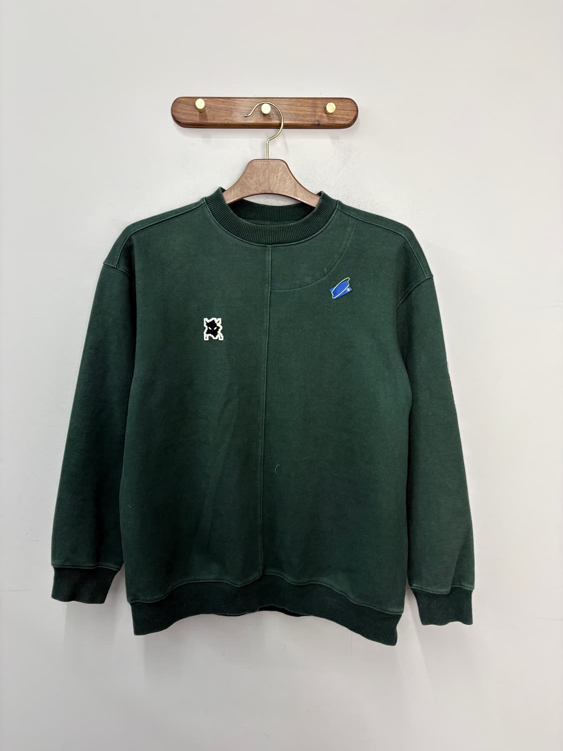 아더에러 다크그린 멀티 패치로고 베이더 스웻셔츠 A3701 상품이미지2