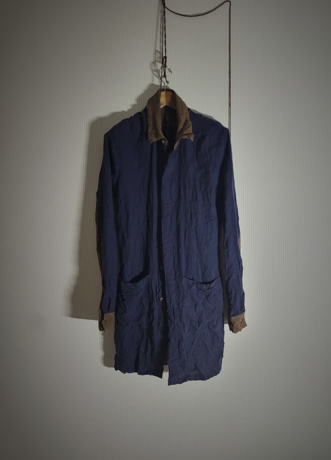 카즈유키 쿠마가이 주름가공 도킹 셔츠 자켓 상품이미지2