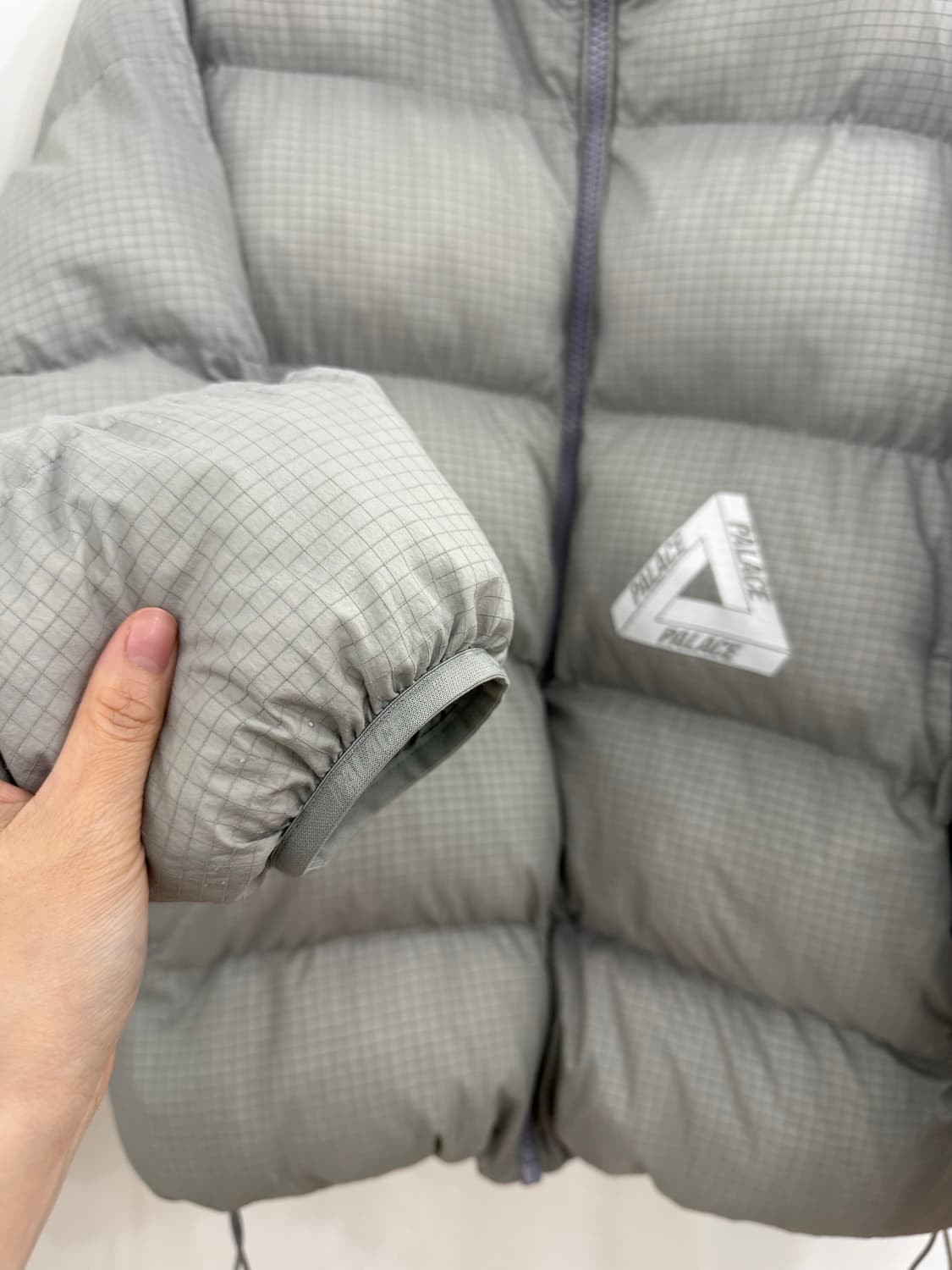 팔라스 립스탑 푸파 콘크리트 그레이 패딩 24FW S 상품이미지3