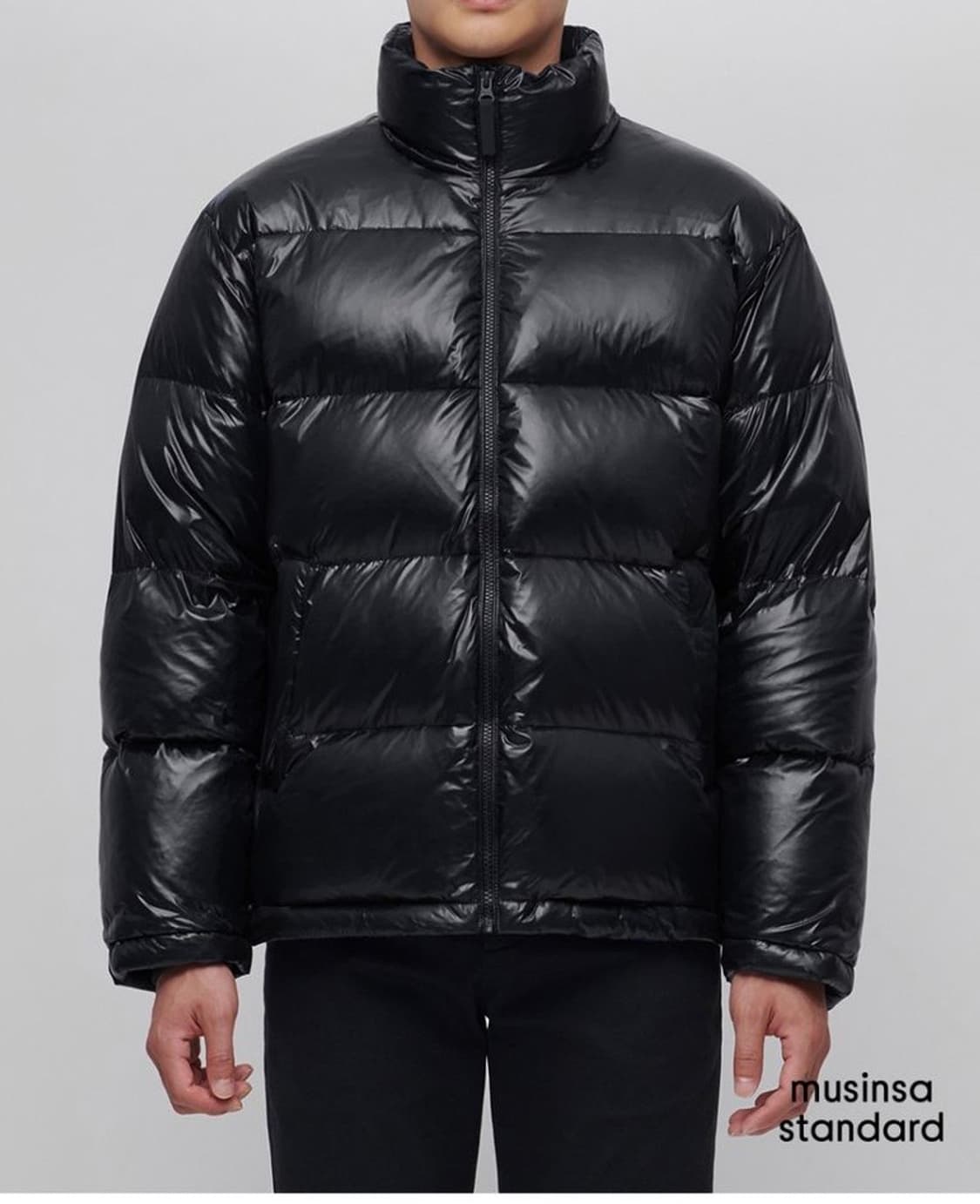 무신사 스탠다드 글로시 숏 다운 푸퍼 패딩 상품이미지1