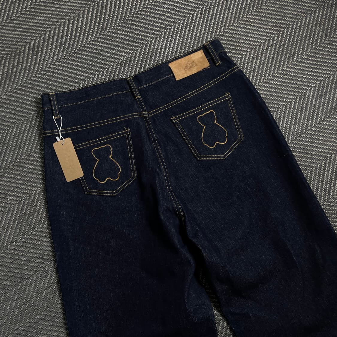 아코스튜디오 백 포켓 베어 스티치 생지 팬츠o 4613 상품이미지3