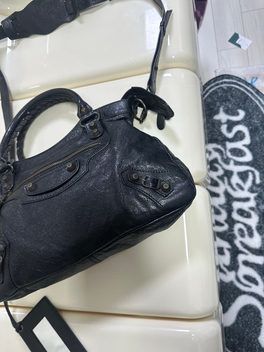 [A 정품] 발렌시아가 시티 모터백 타운 블랙 상품이미지4