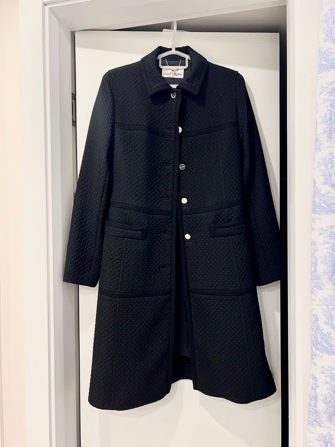 쿠레쥬 블랙 울 캐시미어 퀄팅 롱코트 꾸레쥬 상품이미지1