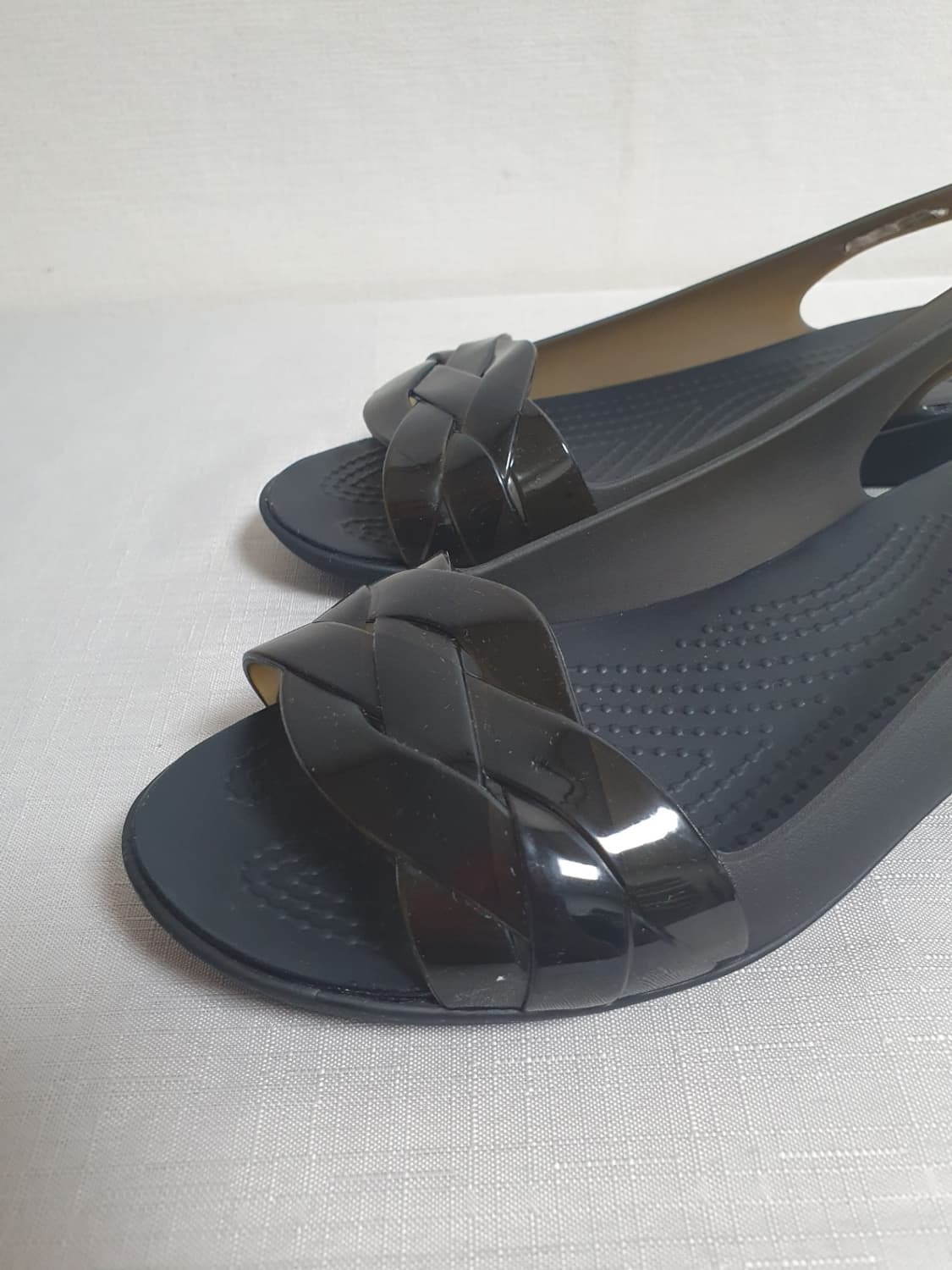 크록스 이사벨라 젤리 슬링백 미니웨지 블랙 230mm 상품이미지5