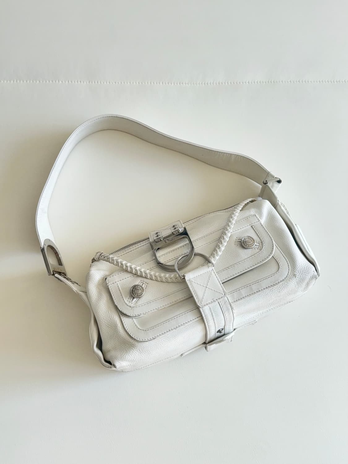 디올 D링 로고백 상품이미지1