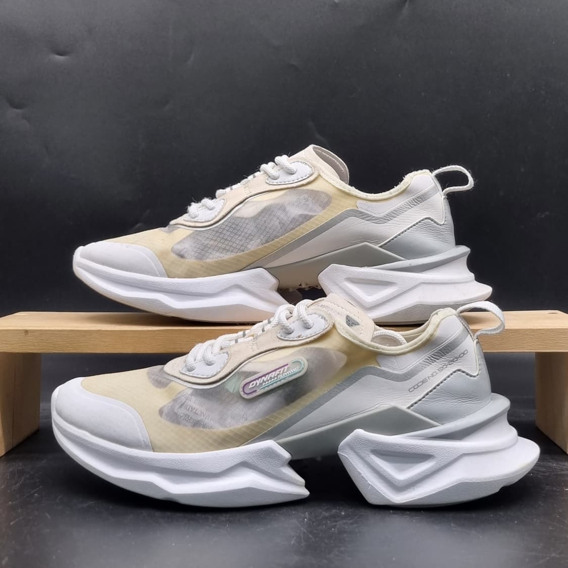 다이나핏 듀얼런 플래쉬운동화245 상품이미지1