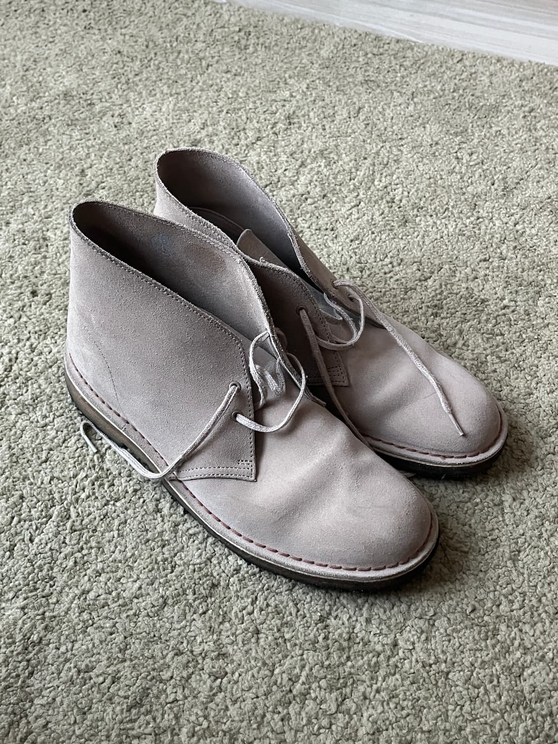 클락스 데저트부츠 샌드 스웨이드 판매합니다 상품이미지1