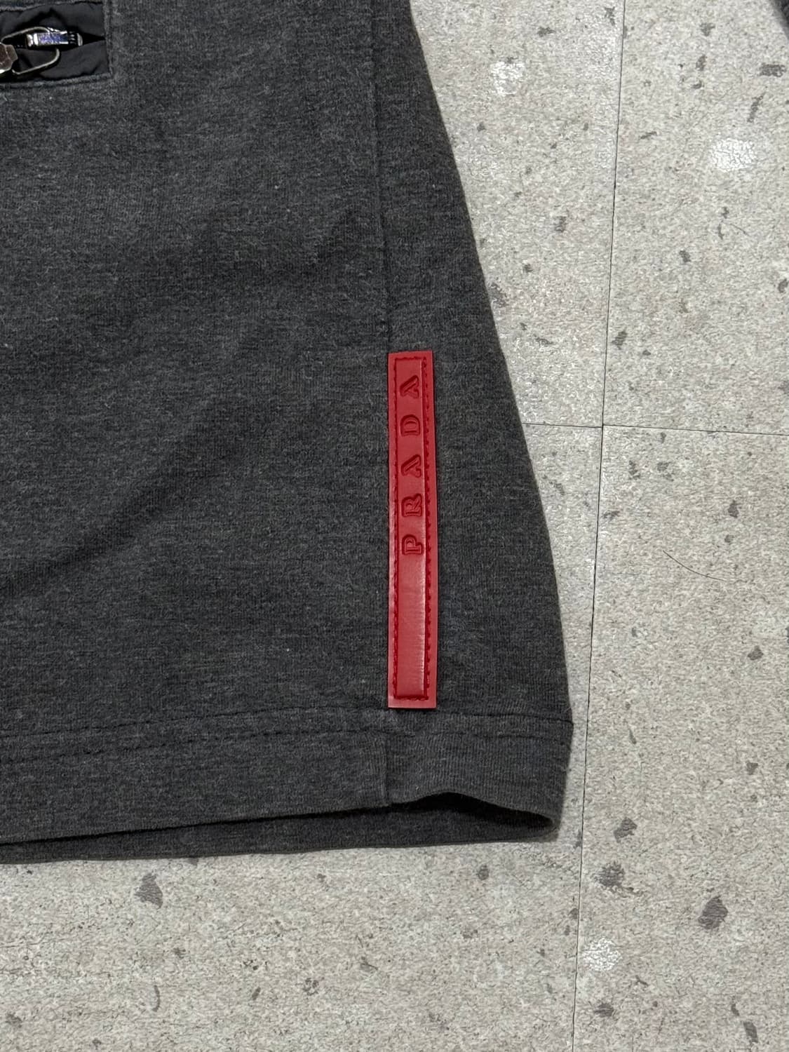 프라다 스포츠 롱슬리브 M 상품이미지3